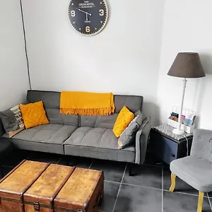 La Petite Maison Apartment Beauvais